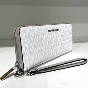 Michael Kors continental wallet large zip around